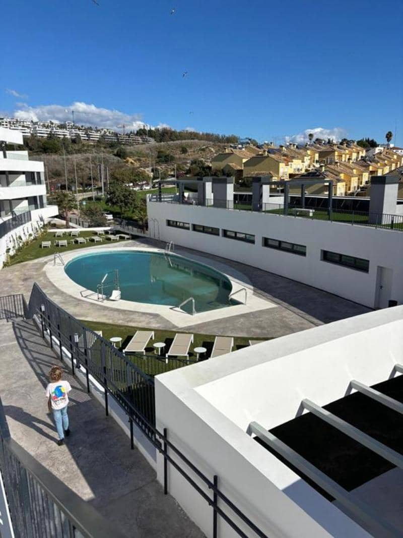 2 soveværelse Lejlighed til leje i Estepona med swimmingpool garage - € 1.750 (Ref: 9467773)