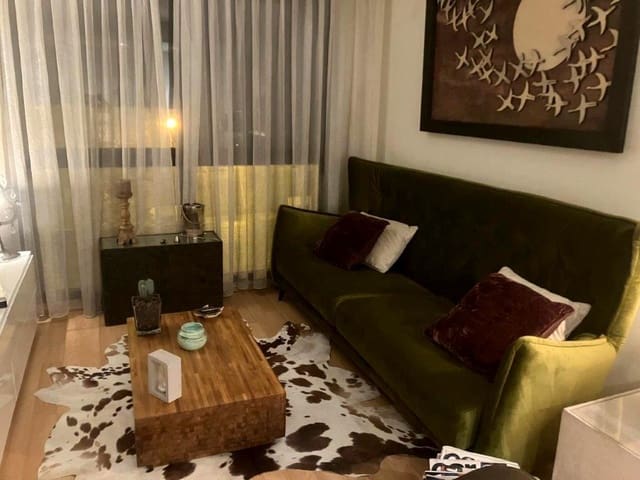 2 quarto Apartamento para arrendar em Málaga cidade - 1 300 € (Ref: 9471570)
