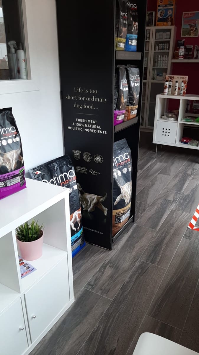 Commercial for rent in San Luis de Sabinillas - € 1,200 (Ref: 9496460)