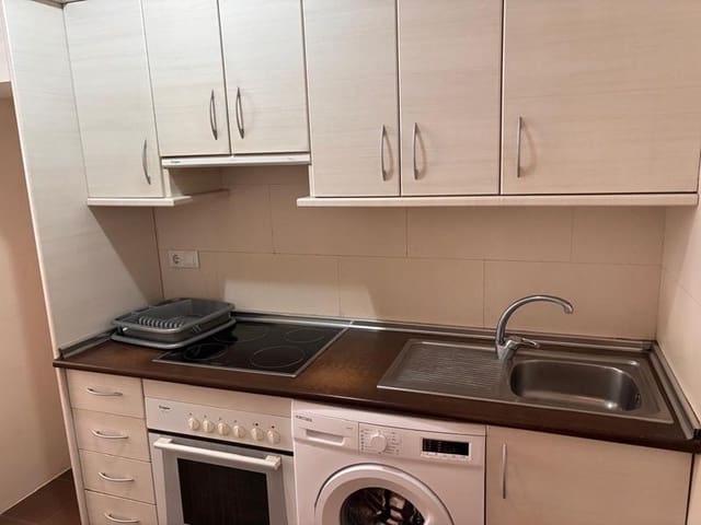 2 makuuhuone Asunto myytävänä paikassa San Luis de Sabinillas, Manilva mukana uima-altaan - 158 000 € (Ref: 9499823)