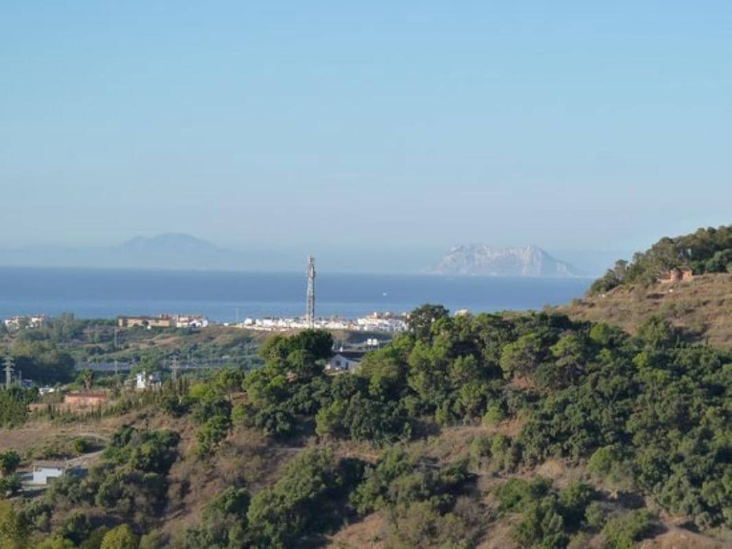 Tontti myytävänä paikassa El Padron - 137 270 € (Ref: 9503385)