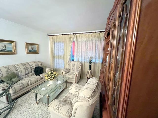 4 makuuhuone Asunto myytävänä paikassa Carretera de Cadiz, Málaga kaupunki - 382 000 € (Ref: 9511371)