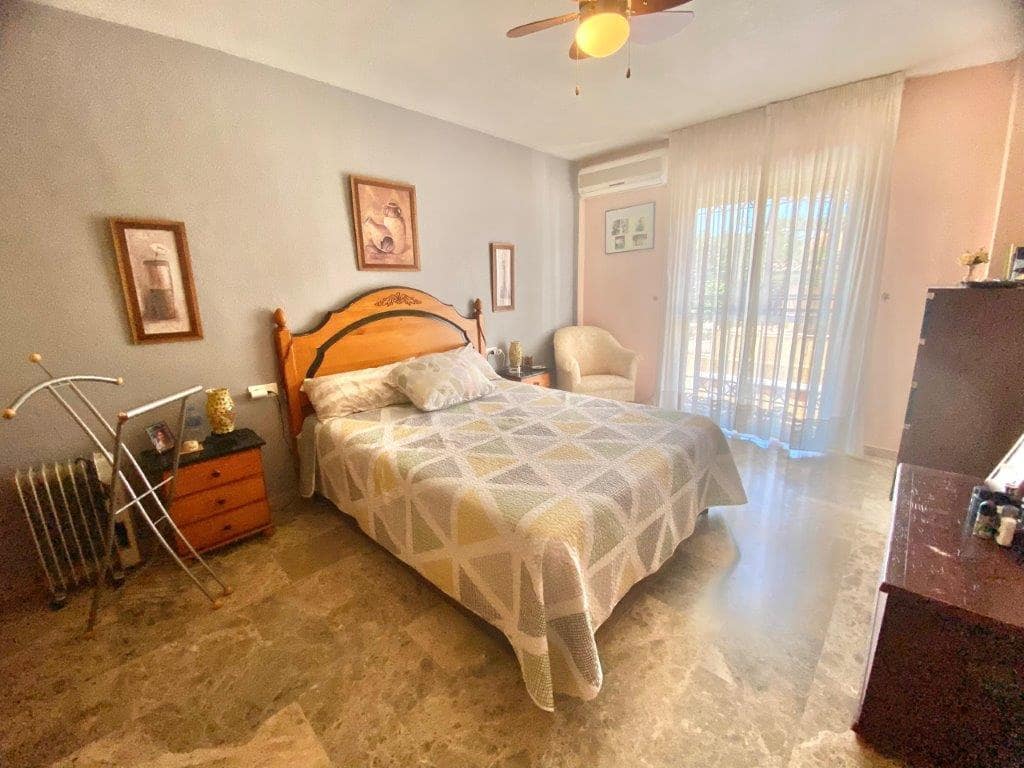 4 slaapkamer Huis te koop in Puerto de la Torre - € 450.000 (Ref: 9511376)