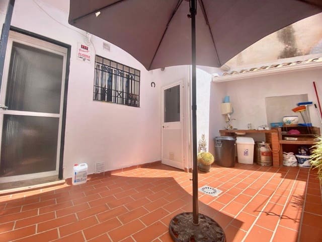 4 slaapkamer Huis te koop in Puerto de la Torre, Málaga stad - € 450.000 (Ref: 9511376)
