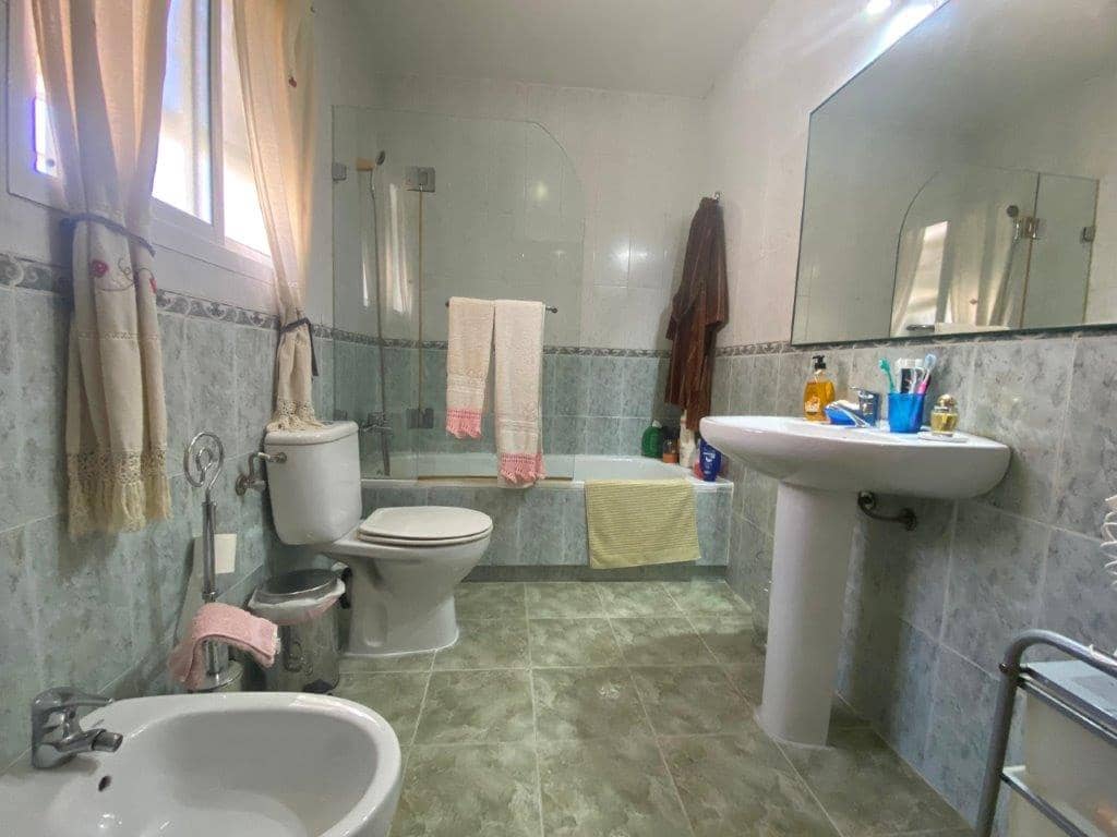 4 slaapkamer Huis te koop in Puerto de la Torre - € 450.000 (Ref: 9511376)