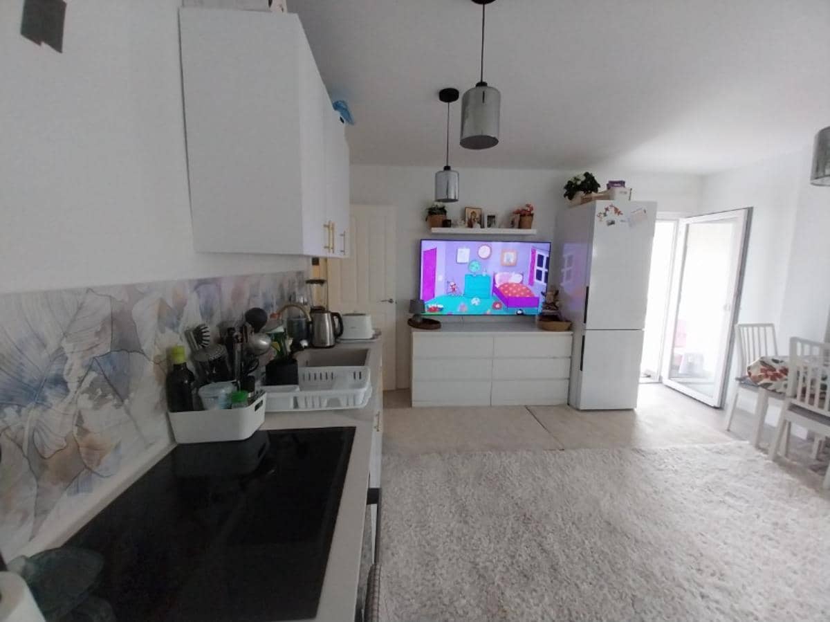 2 makuuhuone Asunto myytävänä paikassa San Luis de Sabinillas mukana uima-altaan - 239 000 € (Ref: 9523581)