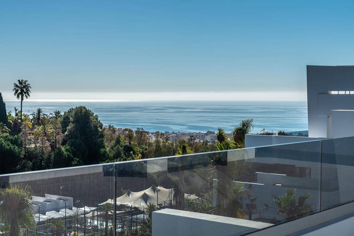 3 sovrum Lägenhet till salu i Estepona med pool garage - 847 000 € (Ref: 9523582)