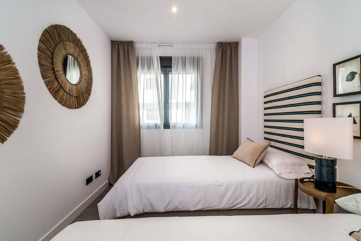 3 sovrum Lägenhet till salu i Estepona med pool garage - 847 000 € (Ref: 9523582)