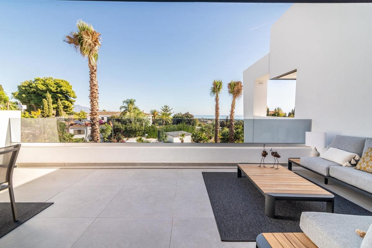 3 sovrum Lägenhet till salu i Estepona med pool garage - 847 000 € (Ref: 9523582)