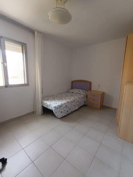 3 soveværelse Lejlighed til leje i Malaga by - € 1.150 (Ref: 9523585)