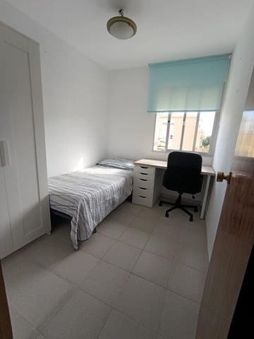 3 soveværelse Lejlighed til leje i Huelin, Málaga by - € 1.150 (Ref: 9523585)