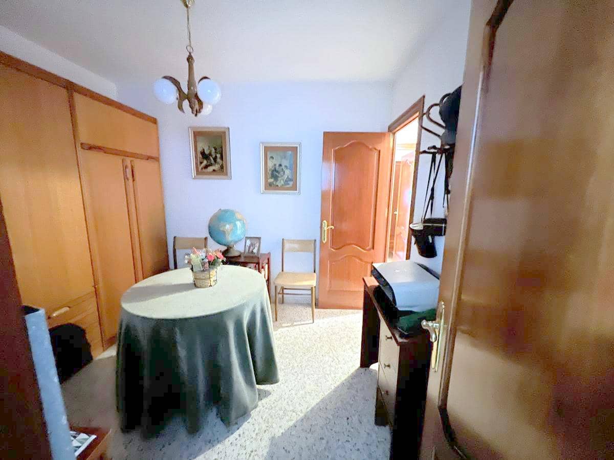 4 Zimmer Wohnung zu verkaufen in Malaga Stadt - 382.000 € (Ref: 9523586)