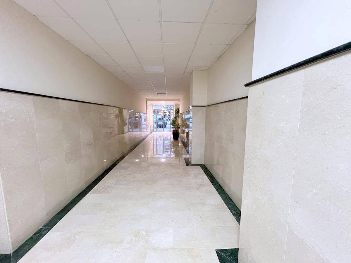 4 Zimmer Wohnung zu verkaufen in Malaga Stadt - 382.000 € (Ref: 9523586)