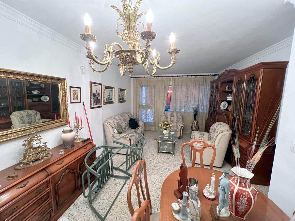 4 Zimmer Wohnung zu verkaufen in Malaga Stadt - 382.000 € (Ref: 9523586)