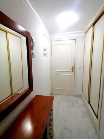 3 slaapkamer Flat te huur in Estepona met zwembad - € 1.500 (Ref: 9532620)