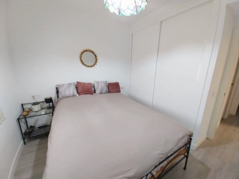 3 bedroom Flat for rent in San Luis de Sabinillas with pool garage - € 1,550 (Ref: 9532621)