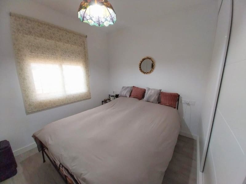 3 bedroom Flat for rent in San Luis de Sabinillas with pool garage - € 1,550 (Ref: 9532621)