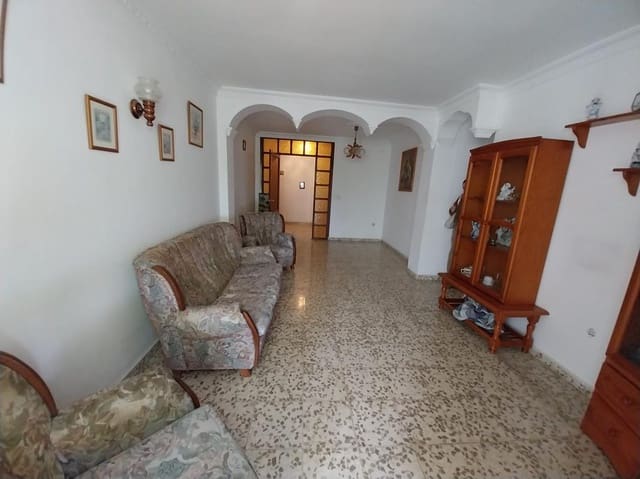 3 chambre Appartement à vendre à Centro, Estepona - 300 000 € (Ref: 9532622)