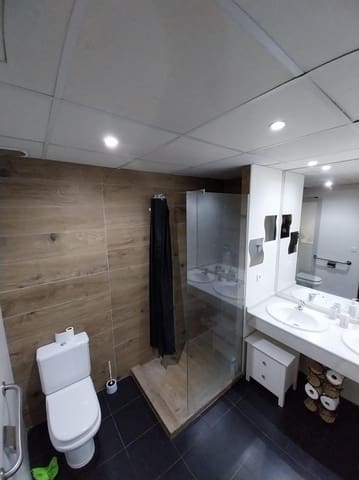 Local Comercial de 2 habitaciones en Estepona en venta con piscina - 212.100 € (Ref: 9532816)