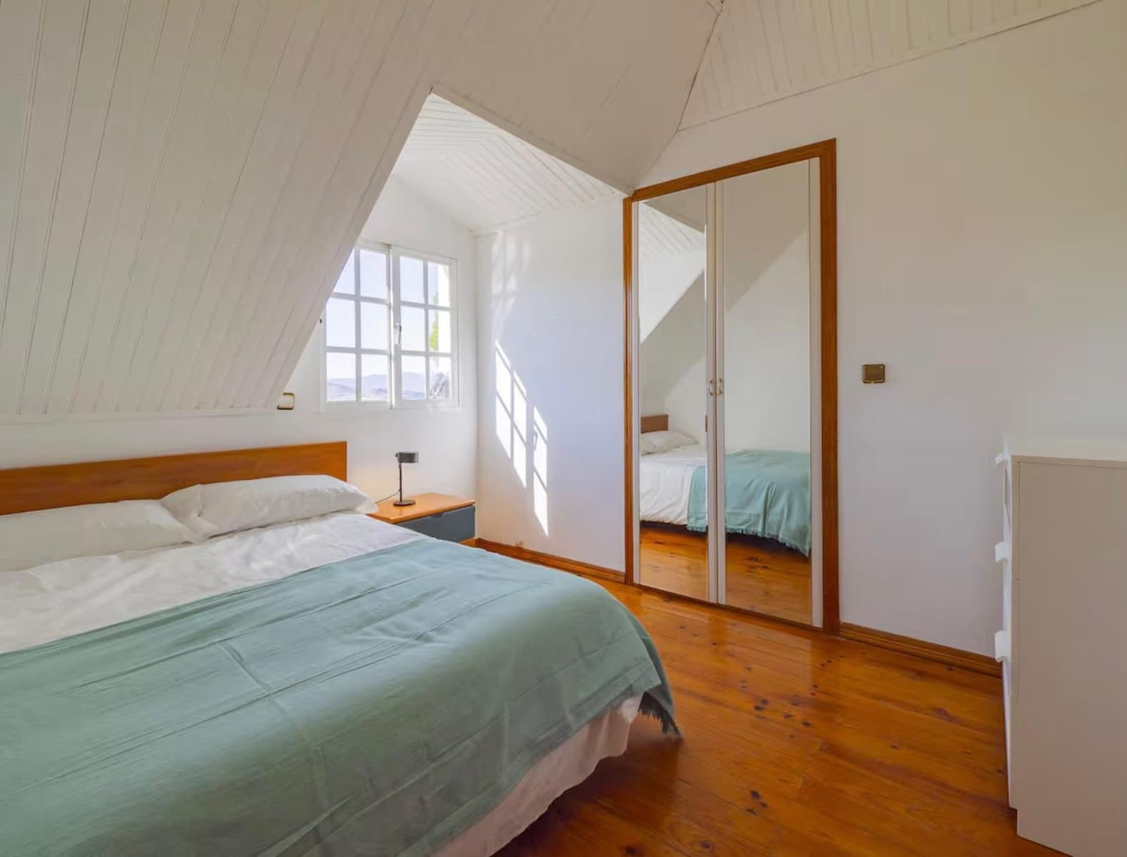 4 Zimmer Villa zu vermieten in Alhaurin de la Torre mit Pool Garage - 4.700 € (Ref: 9534360)