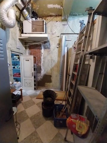 Komercyjne na sprzedaż w Centro, Estepona - 400 000 € (Ref: 9535256)