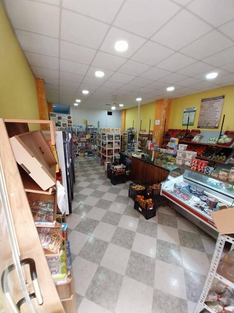 Kommersiell till salu i Estepona - 390 000 € (Ref: 9535256)