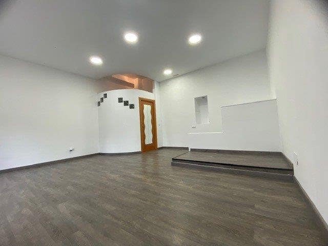 Comercial para arrendar em Malaga cidade - 1 000 € (Ref: 9535257)