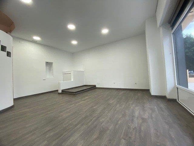 Comercial para arrendar em Málaga cidade - 1 000 € (Ref: 9535257)