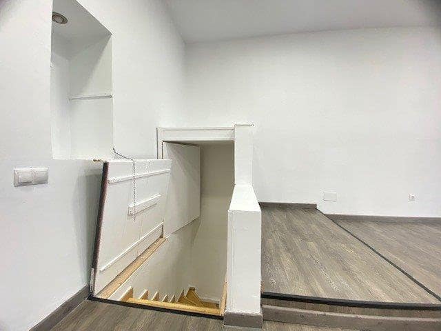 Comercial para arrendar em Malaga cidade - 1 000 € (Ref: 9535257)