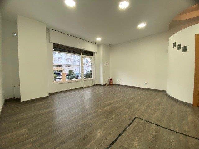 Comercial para arrendar em Málaga cidade - 1 000 € (Ref: 9535257)