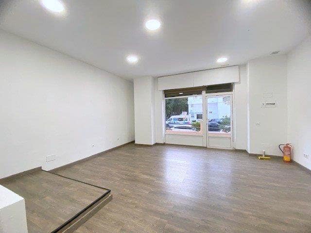 Commerciale da affittare in Malaga citta - 1.000 € (Rif: 9535257)