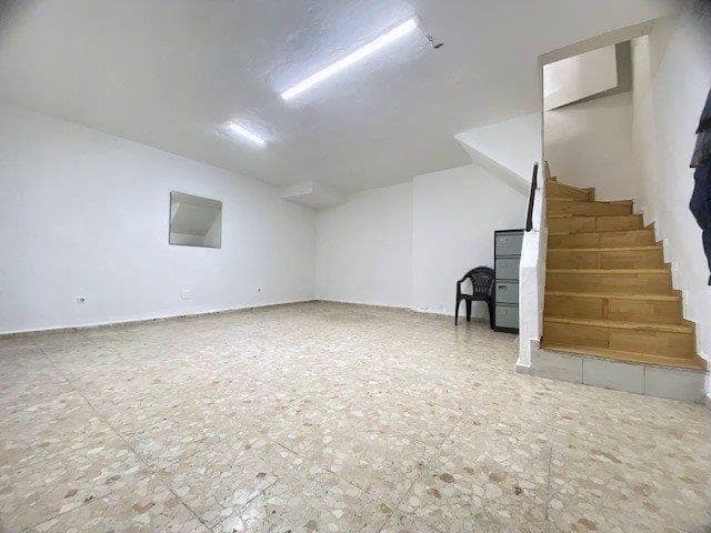 Commerciale da affittare in Malaga citta - 1.000 € (Rif: 9535257)