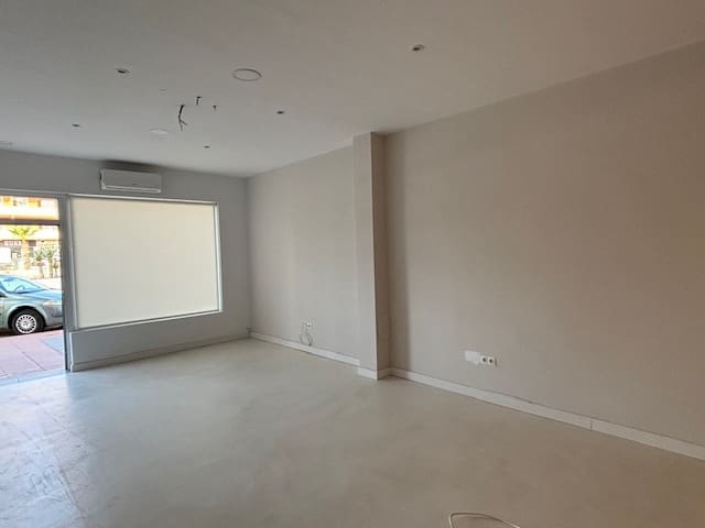 Commercial for rent in San Luis de Sabinillas - € 850 (Ref: 9539035)