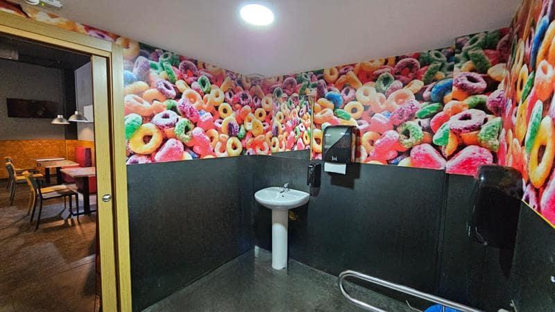 Commerciale in vendita in Estepona - 297.000 € (Rif: 9542475)