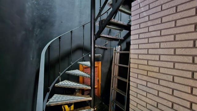 Commerciale in vendita in Estepona - 297.000 € (Rif: 9542475)