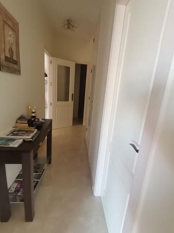 3 sovrum Lägenhet att hyra i Estepona med pool - 2 200 € (Ref: 9565501)