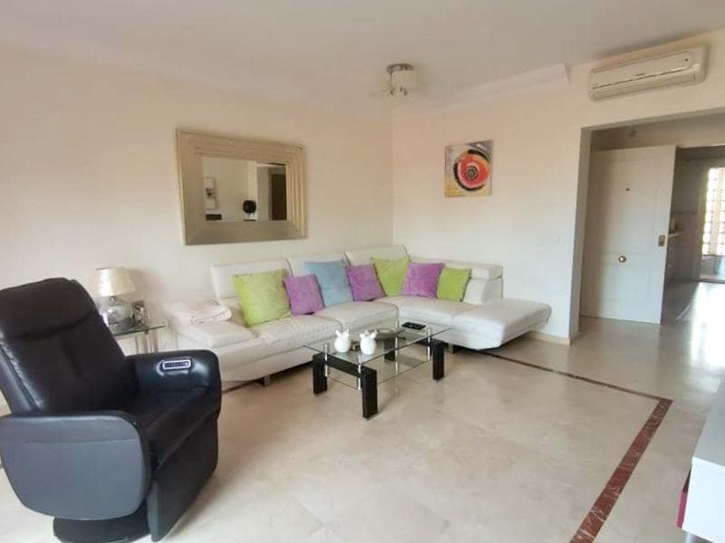 3 sovrum Lägenhet att hyra i Estepona med pool - 2 200 € (Ref: 9565501)