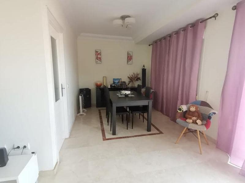 3 sovrum Lägenhet att hyra i Estepona med pool - 2 200 € (Ref: 9565501)