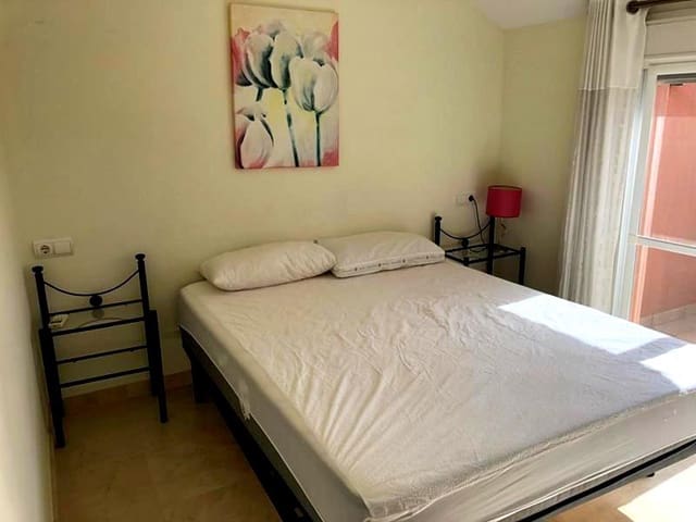 3 sovrum Lägenhet att hyra i Estepona med pool - 2 200 € (Ref: 9565501)