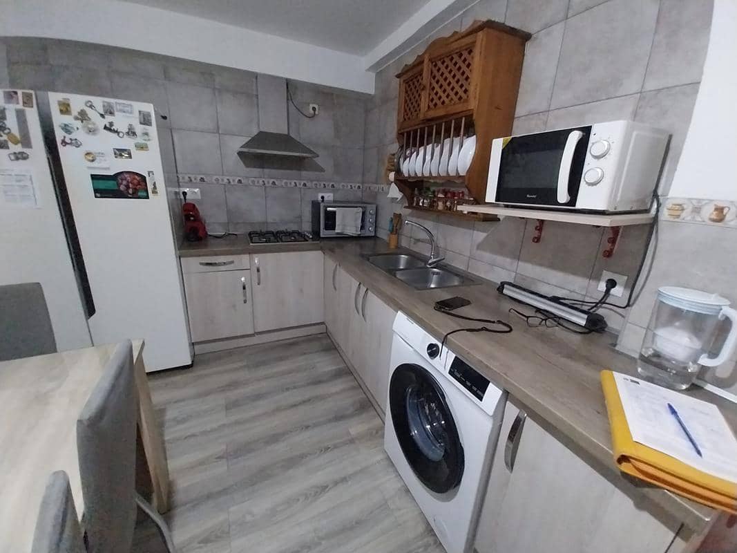 3 sovrum Lägenhet till salu i Estepona - 284 000 € (Ref: 9570189)