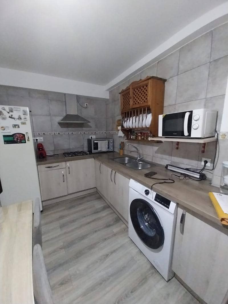 3 sovrum Lägenhet till salu i Estepona - 284 000 € (Ref: 9570189)