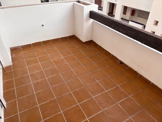 2 sypialnia Mieszkanie do wynajęcia w San Luis de Sabinillas, Manilva z basenem garażem - 850 € (Ref: 9574894)