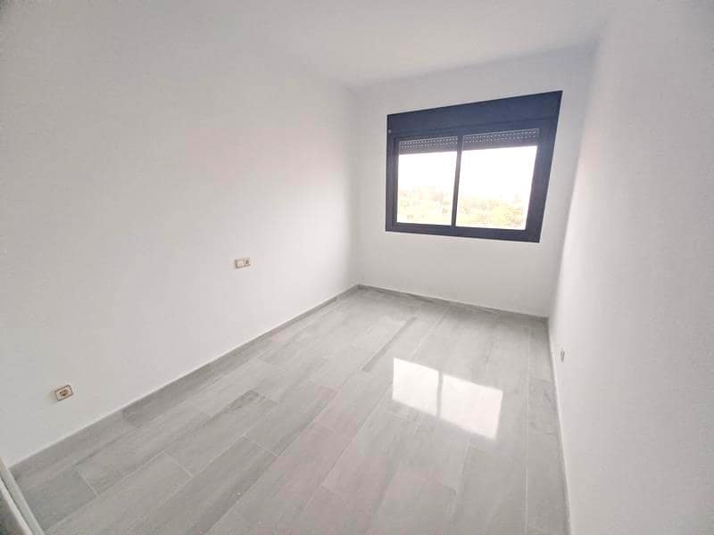 2 soverom Penthouse til leie i Estepona med svømmebasseng garasje - € 1 850 (Ref: 9580024)