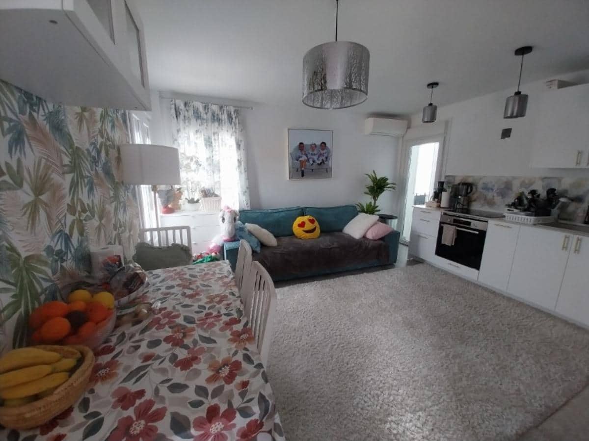 2 soveværelse Lejlighed til salg i San Luis de Sabinillas med swimmingpool - € 239.000 (Ref: 9580025)