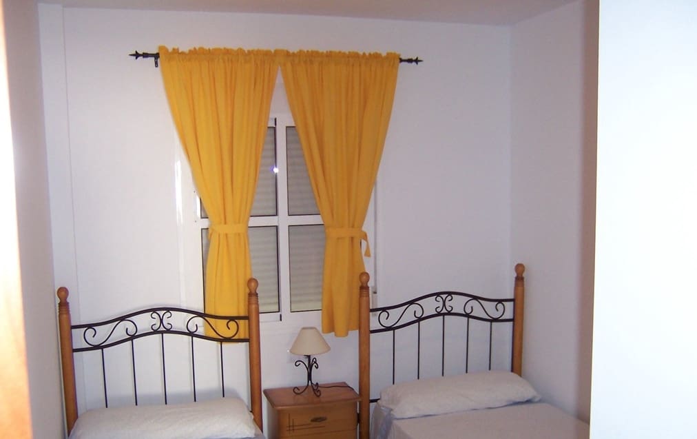 2 sovrum Lägenhet till salu i San Luis de Sabinillas med garage - 175 000 € (Ref: 9580026)