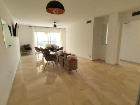 3 soveværelse Lejlighed til leje i San Pedro de Alcantara med swimmingpool garage - € 2.850 (Ref: 9585128)