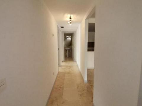 3 soveværelse Lejlighed til leje i San Pedro de Alcantara med swimmingpool garage - € 2.850 (Ref: 9585128)