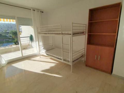 3 soveværelse Lejlighed til leje i San Pedro de Alcantara med swimmingpool garage - € 2.850 (Ref: 9585128)