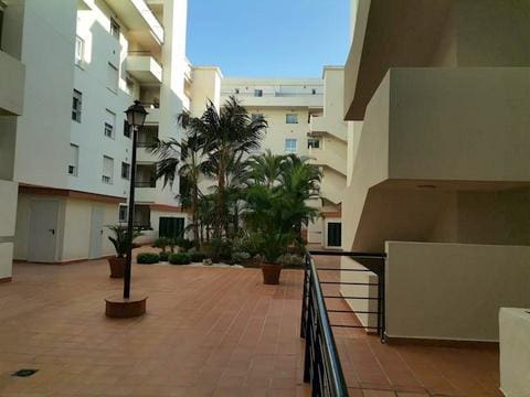 3 soveværelse Lejlighed til leje i San Pedro de Alcantara med swimmingpool garage - € 2.850 (Ref: 9585128)