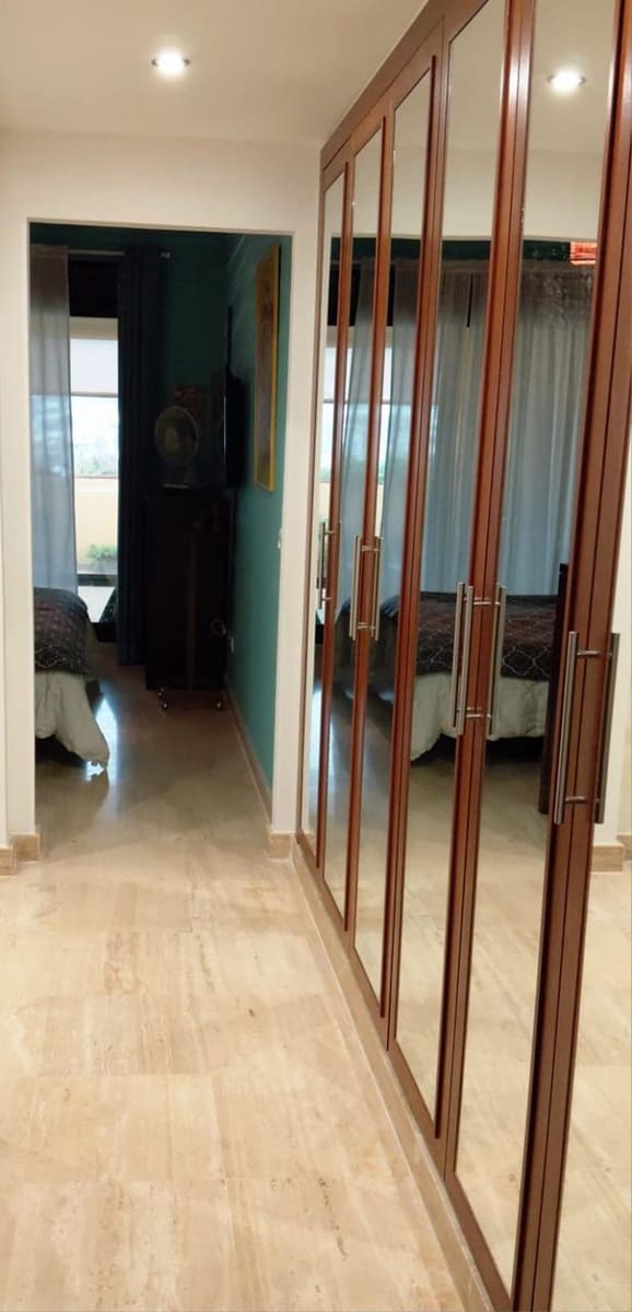 Piso de 2 habitaciones en Estepona en alquiler con piscina - 1.500 € (Ref: 9603579)